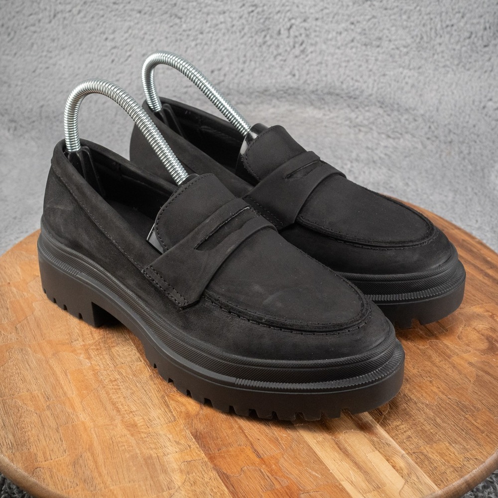 Patina Women's Black Loafer, Chunky, Heel, Suede/Leather. Size 8.5